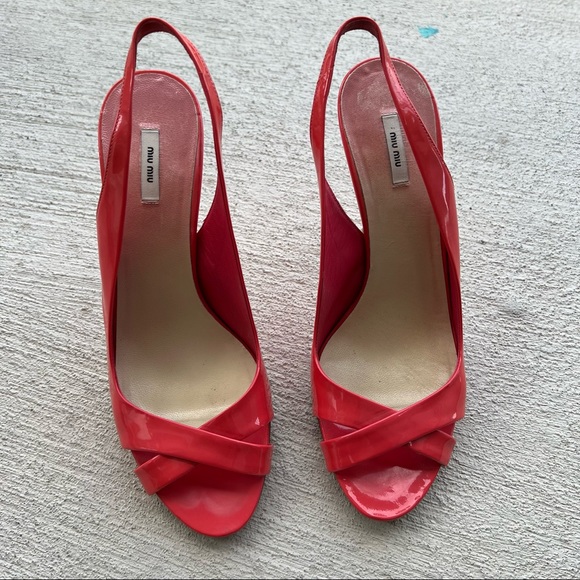 Patent Leather Slingback Sandal - Picture 9 of 16